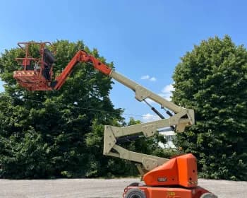 JLG E 400 AJP