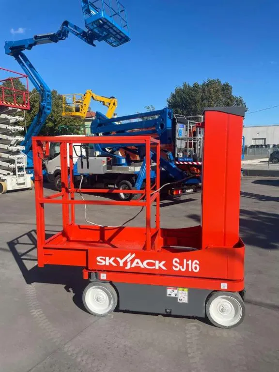 Skyjack SJ-16